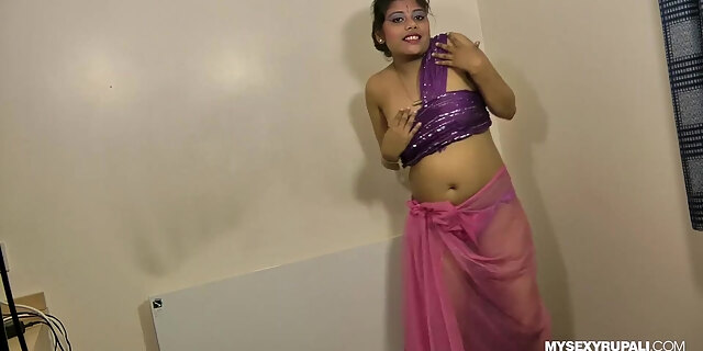 Sexy Gujarati Sexy Saree - Gujarati Hot Babe Rupali Dirty Talking And Stripping Show 1:15 Indian Porno  Movies