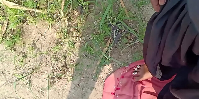 anal,bhabhi,couple,cute,desi,fucking,girlfriend,girls,hindi,indian,outdoor,outside,public,pussy,sex,village,wife
