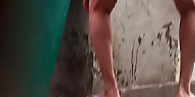 aunty sex scene,indian aunty,indian aunty pissing outdoor,outdoor,outdoor susu,sexy