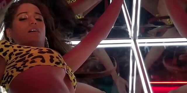 banging,bollywood,desi,fucking,hard fuck,hot,indian,new,nude,sex