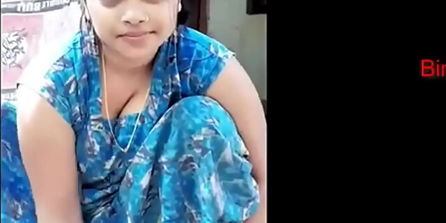 aunty,bosom,desi,hottest,indian