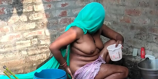 bathing,desi,exotic,hindi,indian,outdoor
