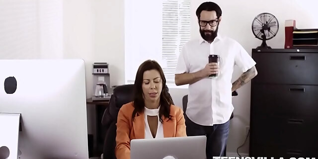 amateur,ass,big ass,big tits,boobs,butt,cum,cumshot,hardcore,india summer,petite,pornstar,real,reality,teen