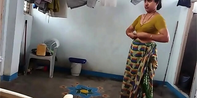 Watch Desi Indian Aunty After Bathing 2:49 Indian Porno Movies Movie