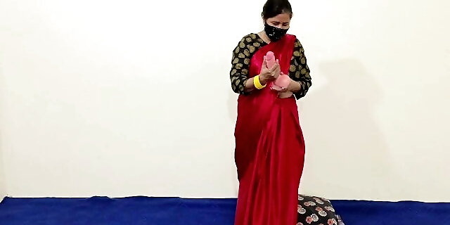 Watch Hot Indian Fucking Pussy By Huge Dildo In Beautiful Saree 16:29 Indian Porno Movies Movie